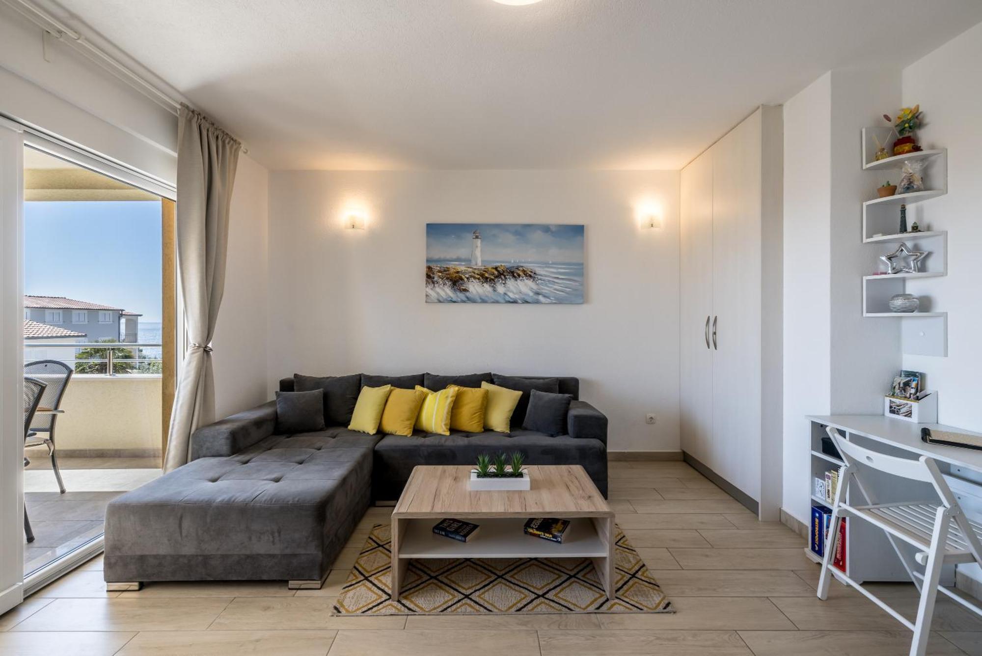 Apart Sa Terasom 250M Od Plaze,Parking,Wi Fi,Rostilj Trogir Exterior foto